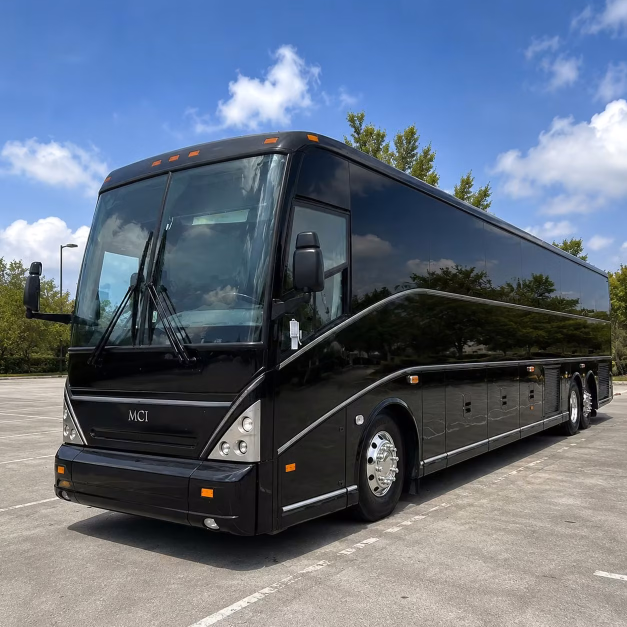 corporate event shuttle buses in quincy for teams conferences and commuters