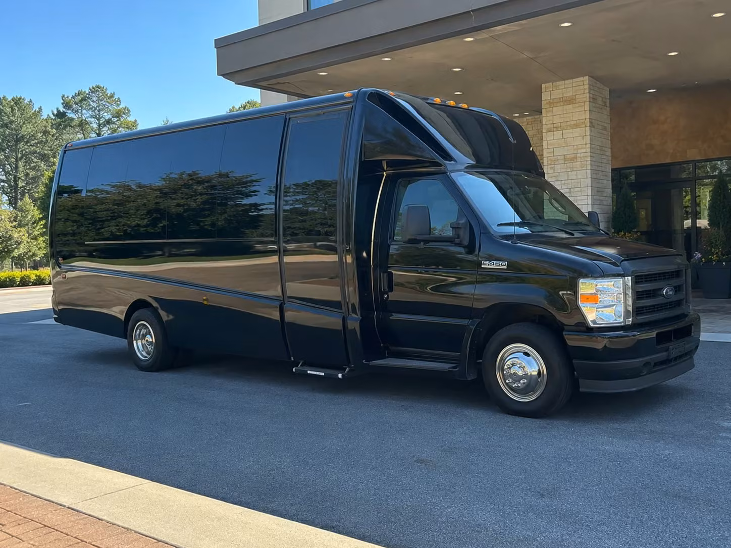 quincy wedding transportation